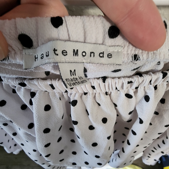 Polka dot off the shoulder blouse - Picture 3 of 3